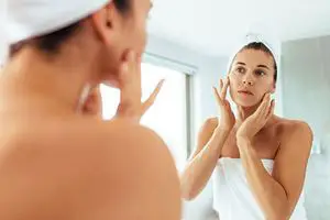 Skin tightening in the face: Facial Yoga